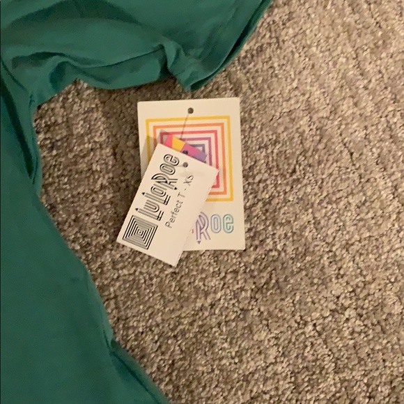LuLaRoe Perfect T - Picture 2 of 2